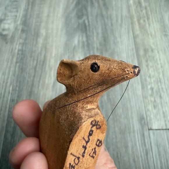 Vintage Brown Wooden Mouse Sculpture - Picture 13 of 16